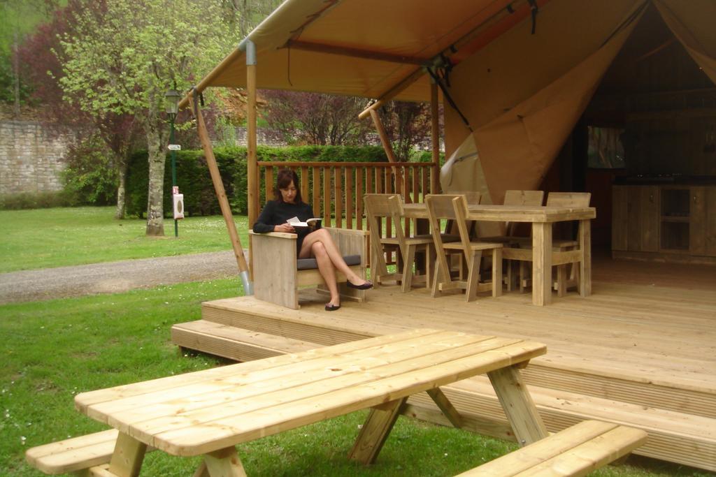 Camping De La Bonnette Caylus Phòng bức ảnh